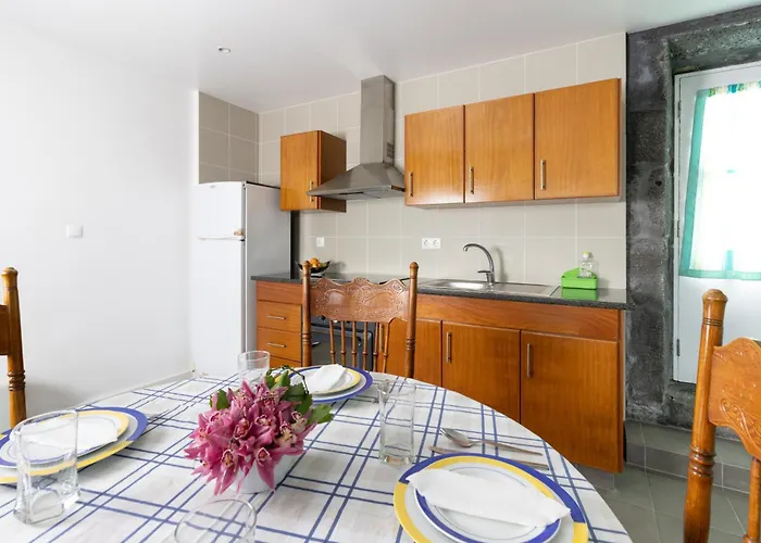 Casa Da Torre * Sao Joao (Pico Island)